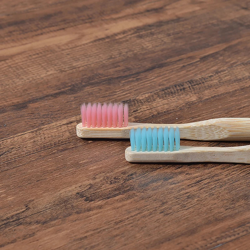 Pacote com 5 escovas de dentes de bambu para adultos, cerdas médias, ecológicas, escovas de dentes de bambu para cuidados bucais, clareador de dentes